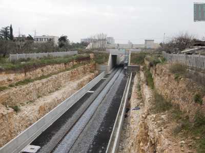 ...e il cantiere della rete ferroviaria Bari�Bitritto